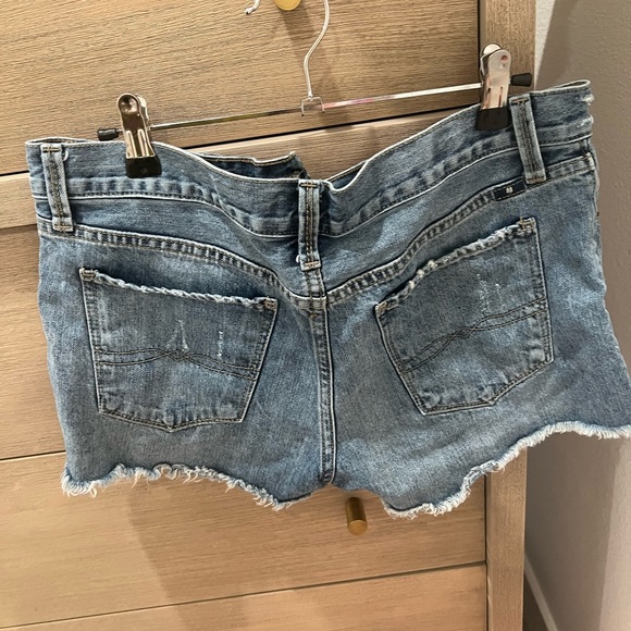 Lucky Brand Jean shorts - Picture 3 of 6
